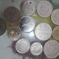 چند عدد سکه ایرانی و خارجی
