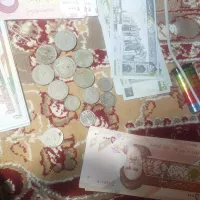تعدادی اسکناس قدیمی جمهوری