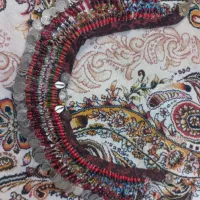 سر بند با مهره و سکه قدیمی